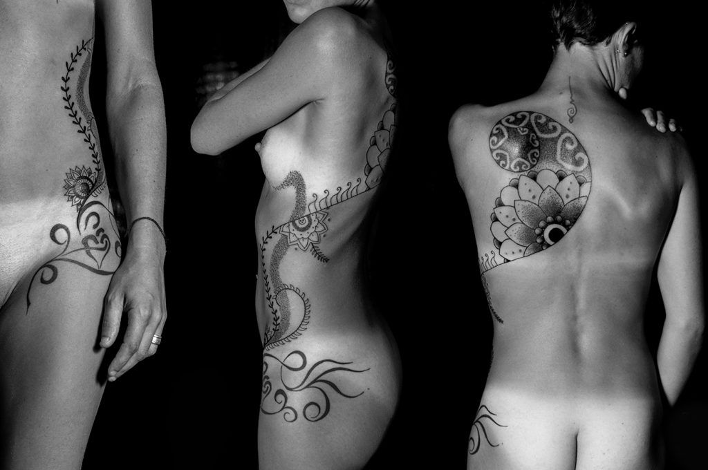 Blackwork tattoo por SEI, DNA Ink