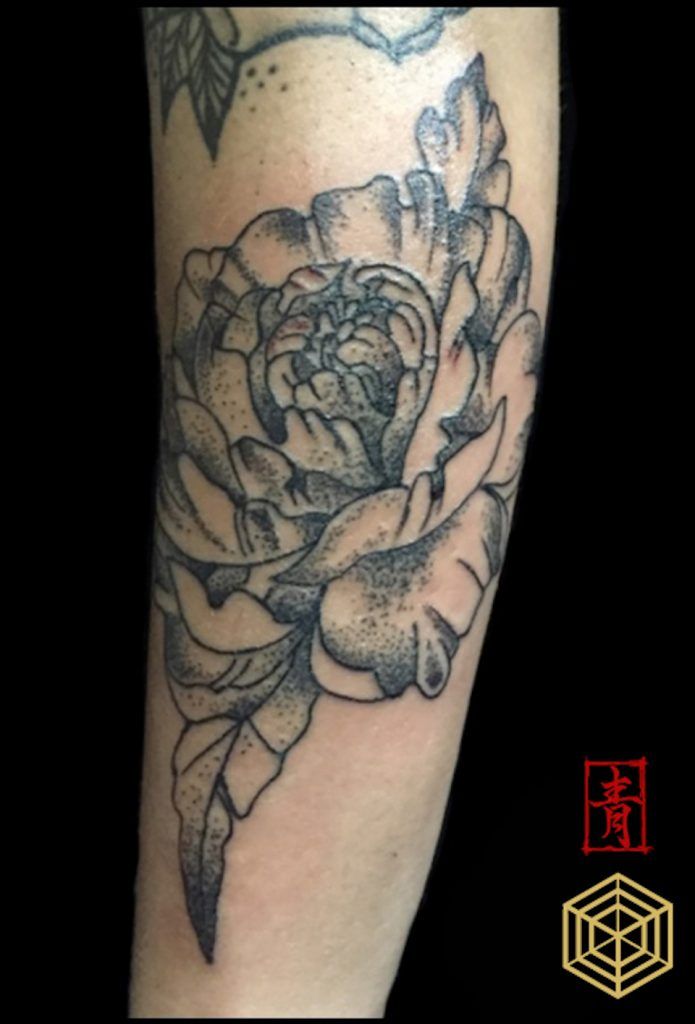 Blackwork tattoo por SEI, DNA Ink