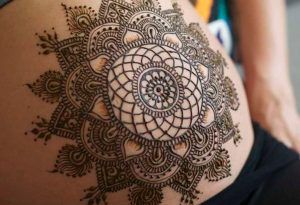 Sesión de bellypainting