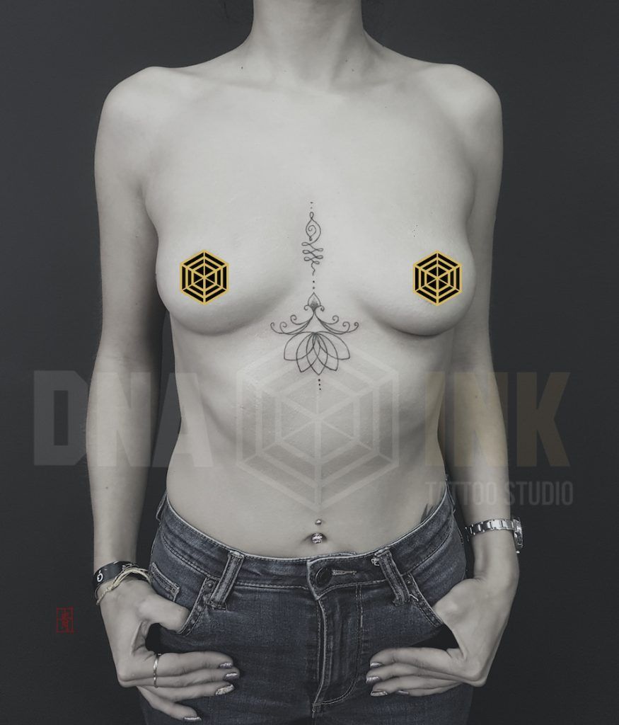 Blackwork tattoo por SEI, DNA Ink